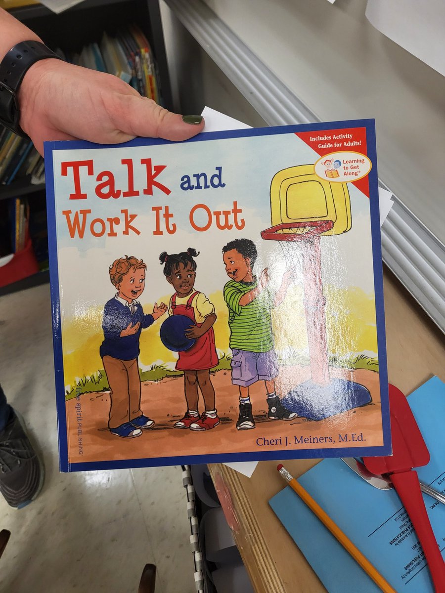 This morning Ms. Potts's 2nd grade listened to the story "Talk and Work It Out" during Caring Community. Students later reviewed the word empathy and discussed respectful ways to approach disagreements.
#belonggrowsucceed #supersoaringseahawks #aacpsawesome