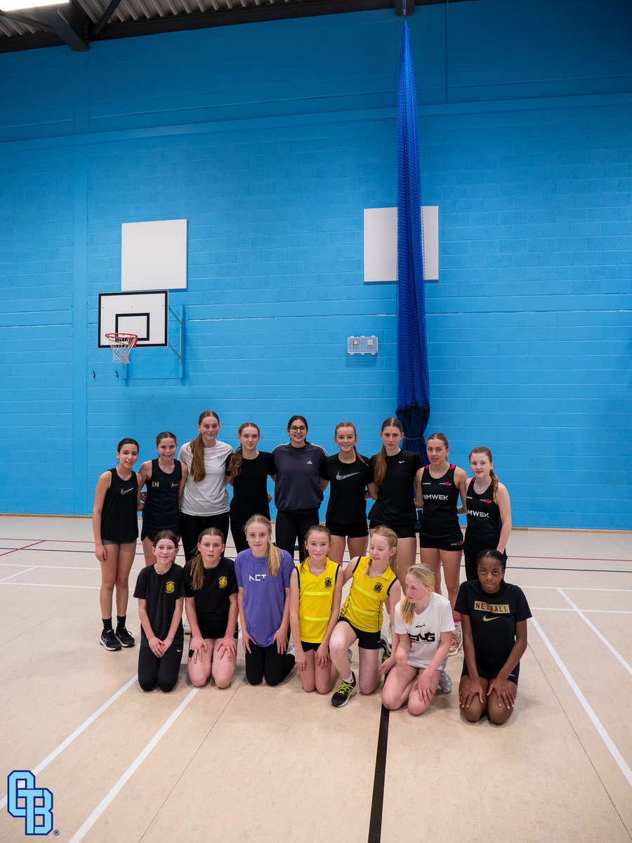 0utTheBoxSports's tweet photo. A massive thank you to @ellie_rattu for coming in and running a elite midcourt session for us today! https://t.co/UtuWM0eapP