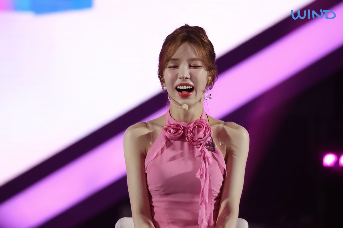 WIND_WIND94's tweet photo. #봄처럼_따뜻한_승완아_생일축하해
#THIRTYSEXYWENDY

HAPPY WENDY DAY💙💙💙

#웬디 #Wendy 
#레드벨벳 #RedVelvet https://t.co/KGkcwALf1U