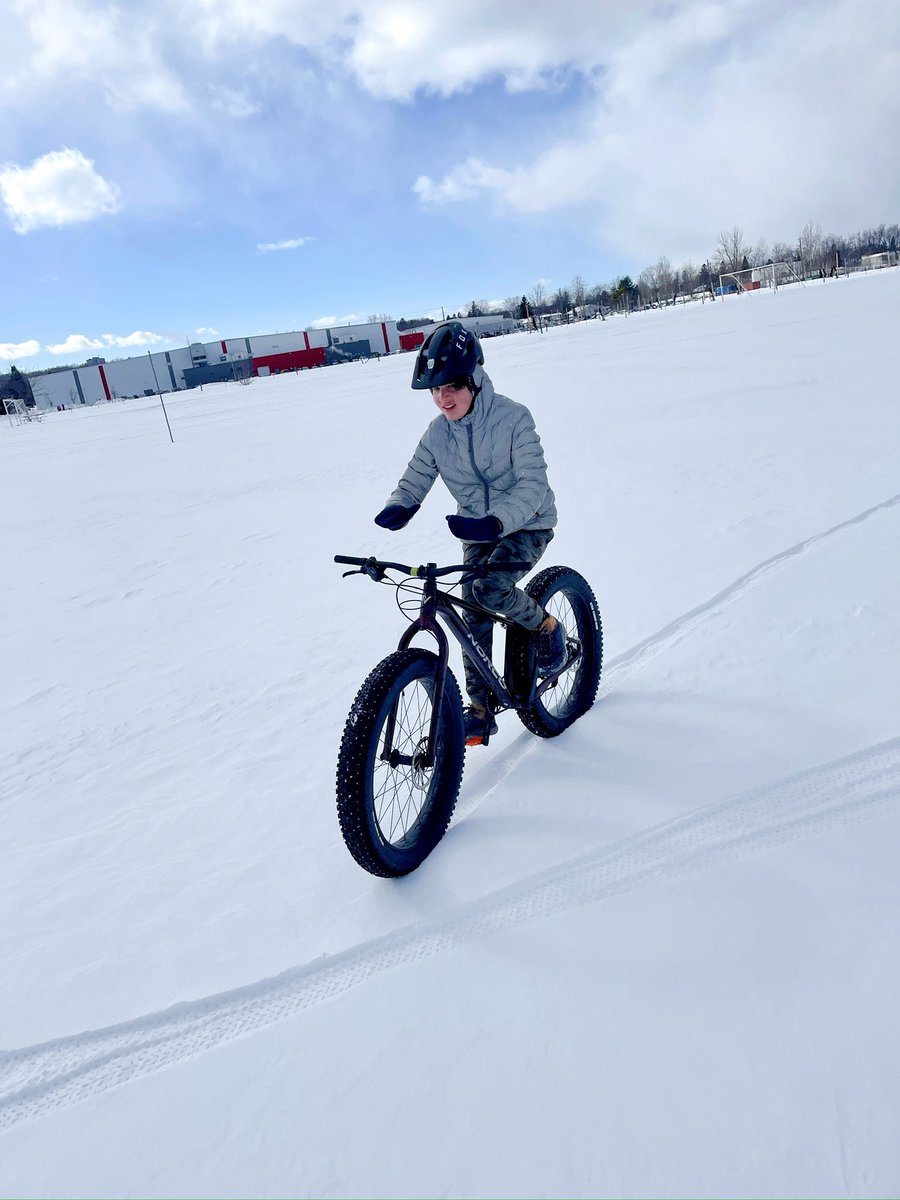 The fat bikes we got to try out at the Dominion City Brewing Co.’s Snow Day event were provided by @FullCycleOttawa and I’ve learned you can actually rent them out! Winter had better not be over yet! 🚲☃️