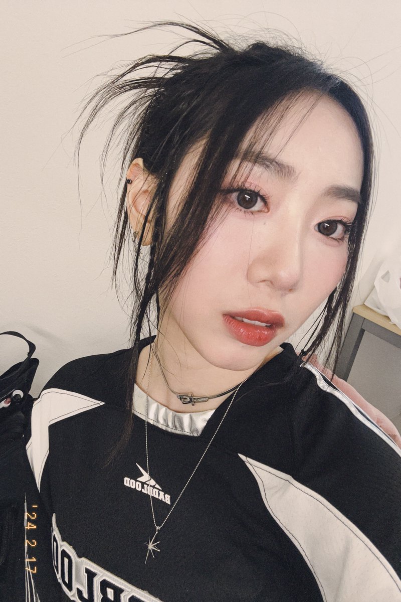 FCENM_ILY1's tweet photo. 🍀 #엘바

🤘🏻🖤

#ILY1PIC #아일리원 #ILY1 #ELVA https://t.co/HkzfYkvWj7