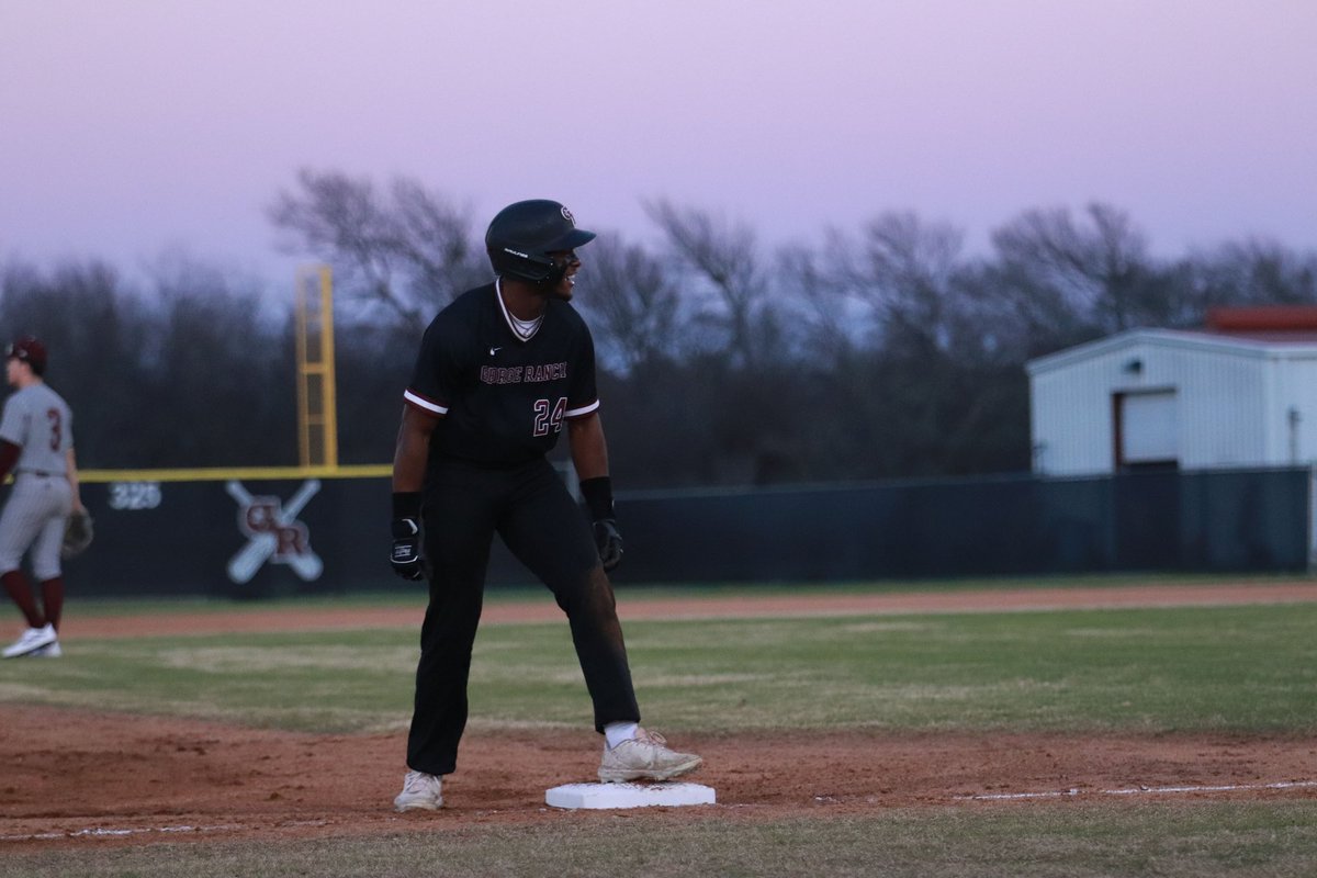 Ellie Pinter/Pinterpictures tweet media