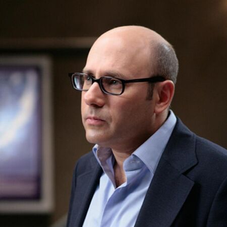 Happy birthday to American actor Willie Garson, born today in 1964. Garson has appeared in over 75 films, and more than 300 TV episodes including Twin Peaks, Mars Attacks!, VR.5, Buffy The Vampire Slayer, Star Trek: Voyager, The X-Files, and Stargate: SG-1. #WillieGarson