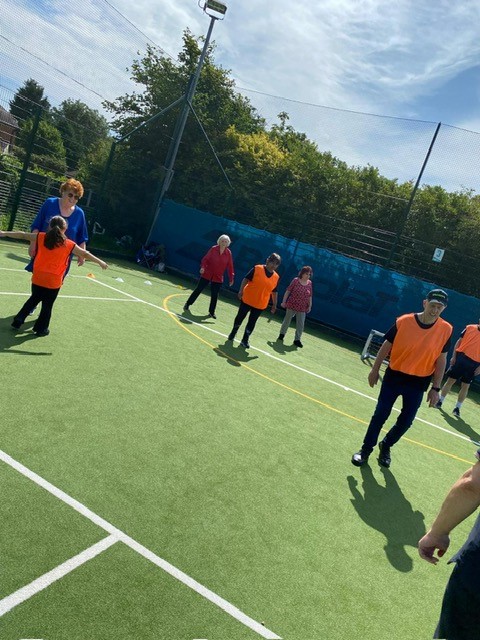 SolihullCentre's tweet image. PROBLEMS WITH MOBILITY BUT WANT TO IMPROVE , GET OUT AND SOCIALISE? LESS MOBILE WALKING FOOTBALL IS A STEADY WORK OUT WITH A GOAL 😃⚽bookwhen.com/mpsports #mobilitytraining #mobilitychallenge #mobilityexercises #MobilityMatters