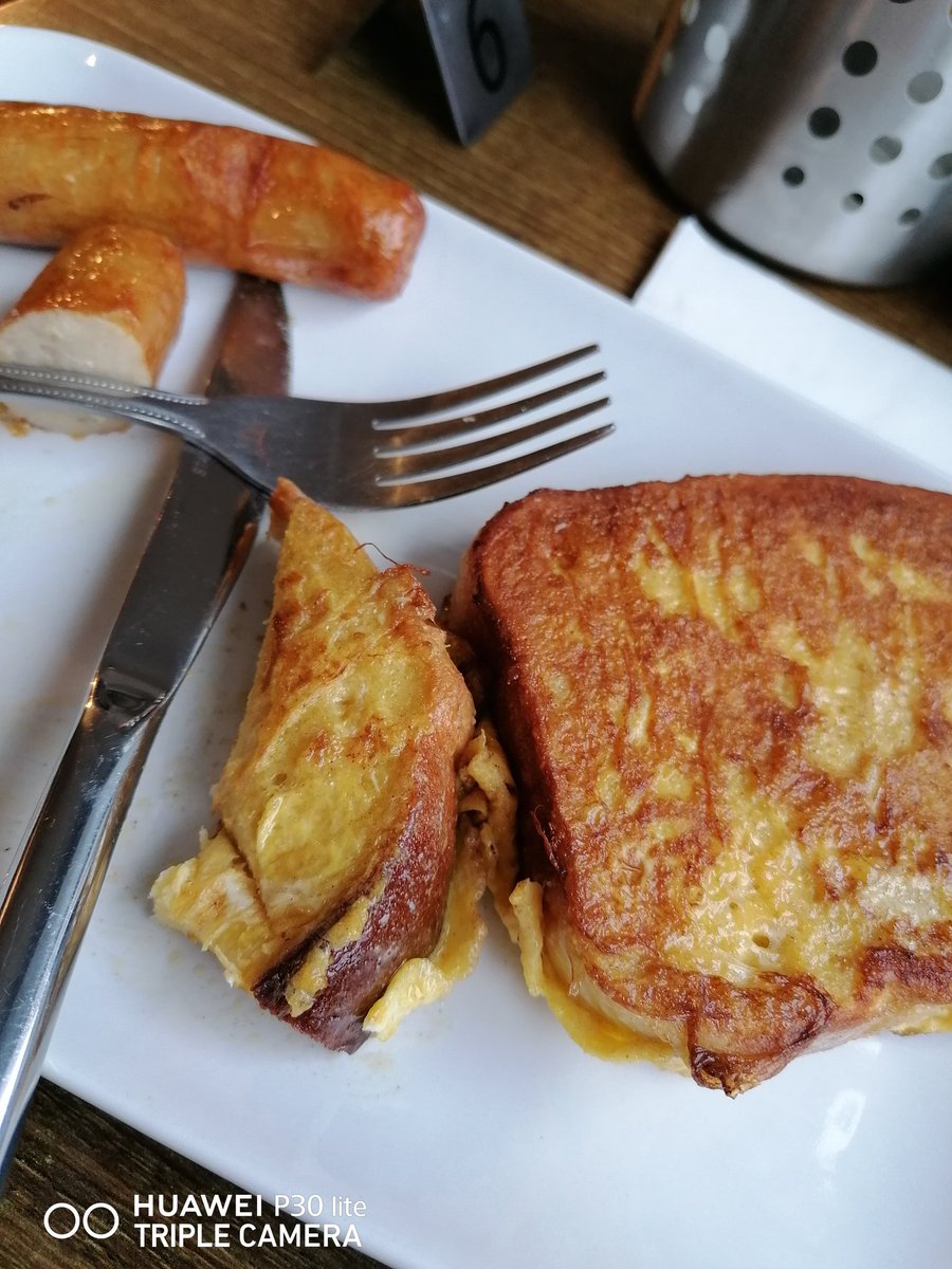 Bernieadufe's tweet photo. T&amp;T Bakery is my go to place for delicious food in Gorey. It's at 42 Esmonde Street. Today I had French toast &amp; sausage with delicious coffee.
#Gorey
#GourmetFood
#BakedFromScratch
#FreshBread
#FreshCakes https://t.co/XwS43T6t85