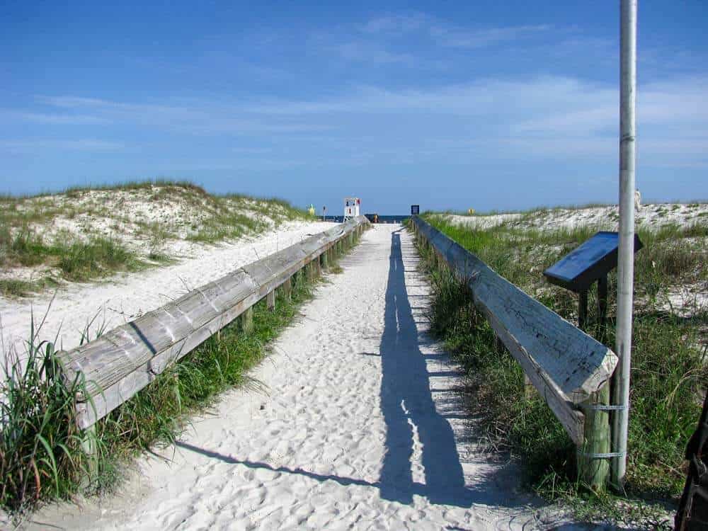 AshleeFechino's tweet photo. This might be the best-kept secret in the Southern USโฆ ๐ค
Alabamaโs beaches are GORGEOUS!
Discover the best beaches in Alabama and start planning your trip! (can I come?)
https://t.co/Atj4tcAfIM
#ALBeaches #VisitAlabama #GulfShores https://t.co/CE3VZvB1HB