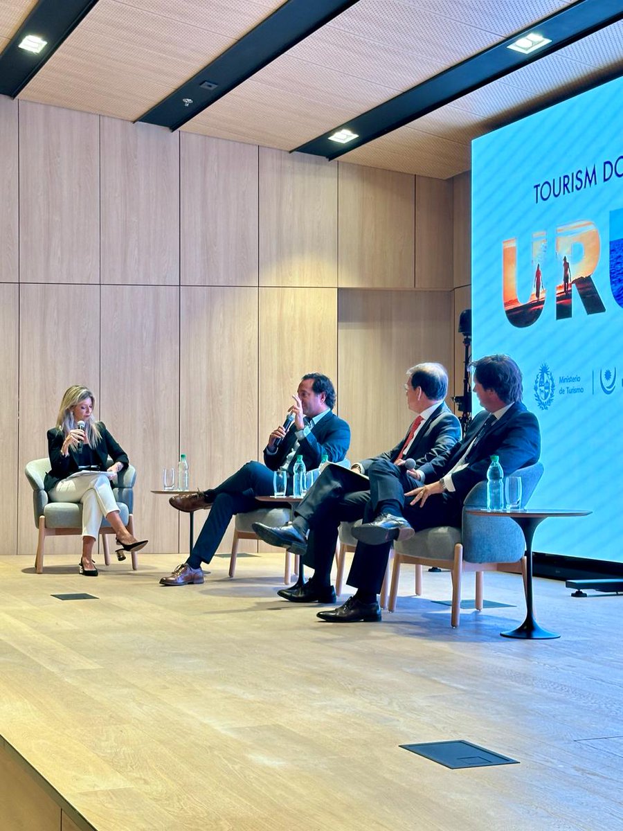 <a href="/GustavoSantosOk/">Gustavo Santos</a> <a href="/UNWTO/">UN Tourism</a> <a href="/UruguayXXI/">Uruguay XXI</a> <a href="/CERES_UY/">CERES</a> <a href="/IgnacioMunyo/">Ignacio Munyo</a> <a href="/MariaNCoates/">Maria Noel Coates</a> <a href="/oruedag/">Oscar Rueda García</a> <a href="/josrur/">Jorge Srur</a> <a href="/Uruguay_Natural/">Uruguay Natural</a> <a href="/CurbeloDr/">Dr. Ignacio Curbelo Solari</a> <a href="/UNWTOAcademy/">UN Tourism Academy</a> <a href="/NataliaBayona/">Natalia Bayona 🇺🇳</a> <a href="/ObservadorUY/">El Observador Uruguay</a> <a href="/MEC_Uruguay/">Ministerio de Educación y Cultura</a> <a href="/UniversidadORT/">Universidad ORT Uruguay</a> @TurismoNacionAR <a href="/LuisLacallePou/">Luis Lacalle Pou</a> <a href="/beatrizargimon/">Beatriz Argimón</a> <a href="/sergiodigra/">Sergio DiazGranados</a> <a href="/Tabareviera/">Tabaré Viera</a> <a href="/chrisasinelli/">Christian Asinelli</a> 🗣️ La presentación de la Guía de Inversión Turística de 🇺🇾Uruguay finalizó con una interesante charla sobre el Panorama de Inversiones del país entre Sebastián Risso, director de <a href="/UruguayXXI/">Uruguay XXI</a>; <a href="/IgnacioMunyo/">Ignacio Munyo</a>, director de <a href="/CERES_UY/">CERES</a>; y Miguel Ostos, representante de #CAF en Uruguay,