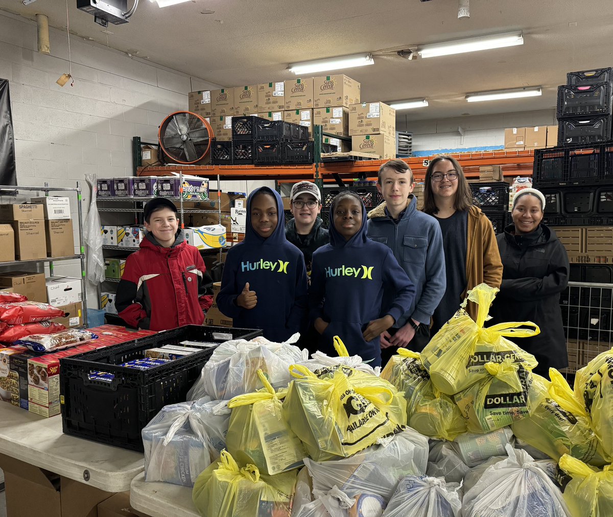The Williams Middle School chapter of the National Junior Honor Society served the community at The House of the Harvest and did a wonderful job.
