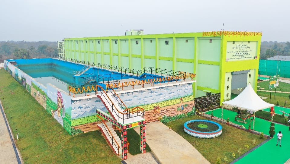 Gangadhar Meher Lift Irrigation Project inaugurated in Bargarh, Odisha!!! Will cover 63000 acres through 3100 kms of underground pipelines. As ex-Collector Bargarh this achievement makes me double happy