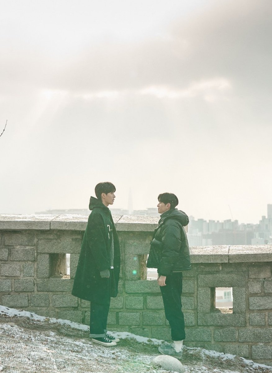 Nam Yoon Su BL drama, “Love In The Big City” first still cuts finally here..I'm sooo excited!! 😭
══
#LoveInTheBigCity #대도시의사랑법
#NamYoonSu #남윤수 #JinHoEun #진호은