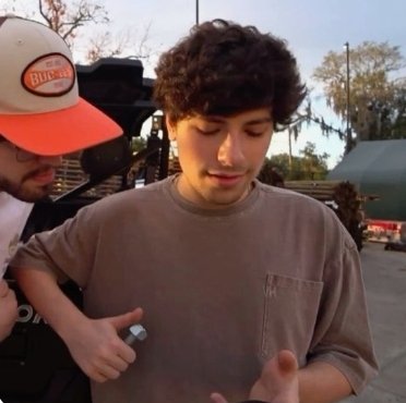 thinkingofdnkn's tweet image. I want to rest my head against your chest so that I can hear your heart’s pretty language. Will it wallow? Will  it sing? Is it as red as rubies? I dig, and I dig.   
I explore your muddied insides. From your open chest springs lilies.