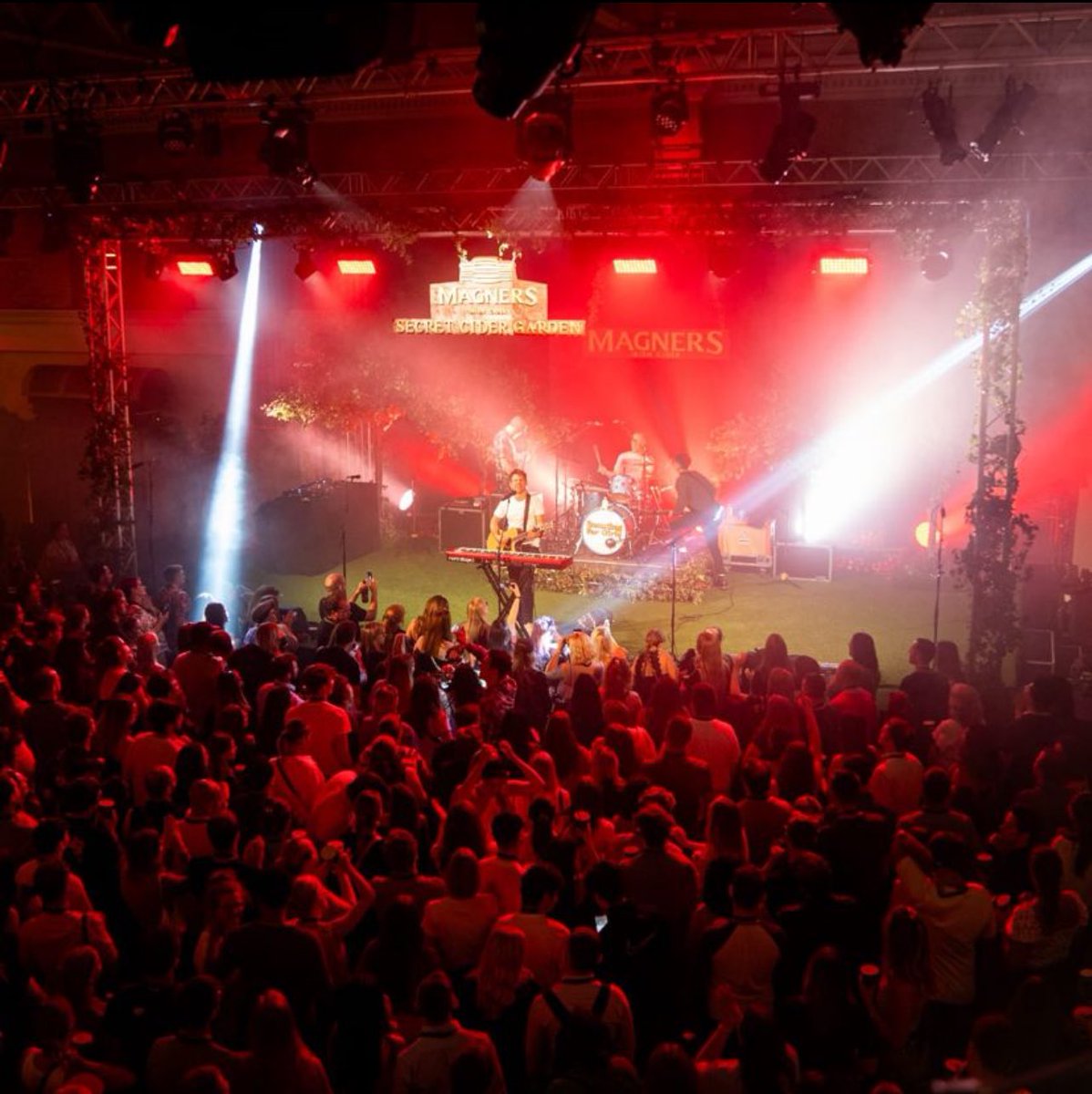 Neon Agency tweet media