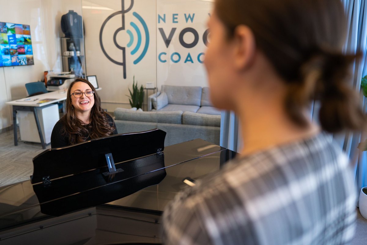 NYVocalCoaching's tweet image. Join NYVC’s Kristy Bissell for the first Group Voice Class of the year this Sunday. We can’t wait!🎤🙂

#groupvoiceclass #groupsingingclass #vocalcoach #singinglessons #newyorkvocalcoaching