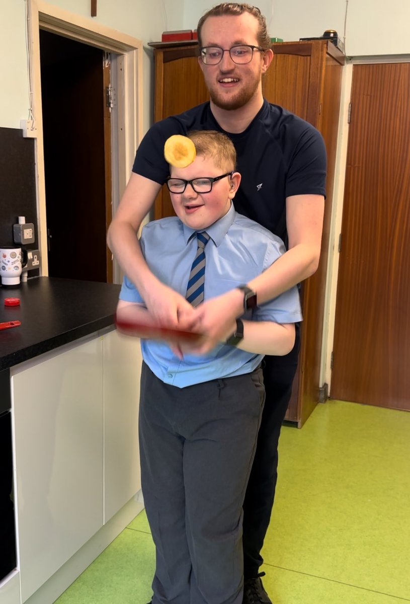 T1 have had a lovely start to the week, today we made pancakes and had lots of flipping fun 🥞