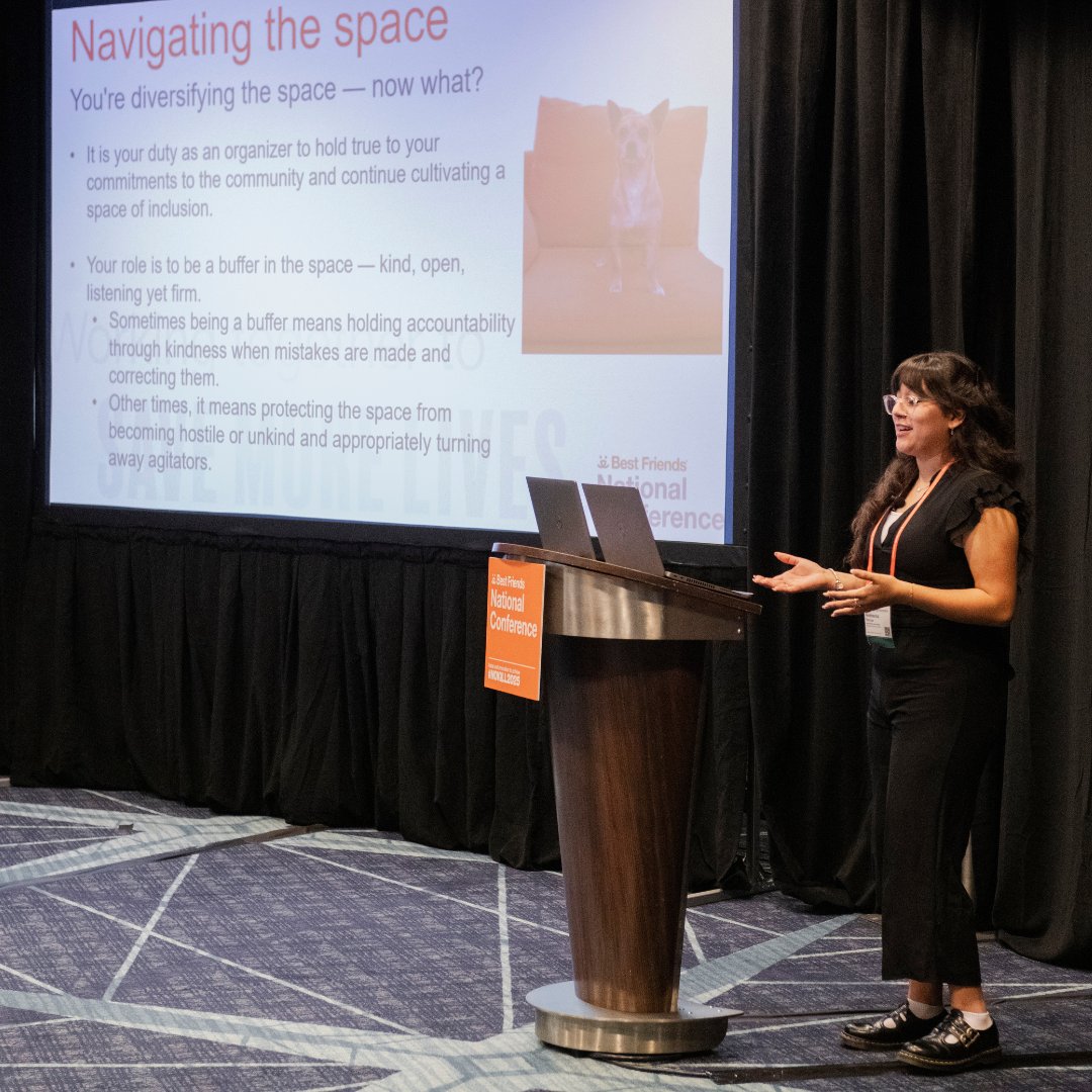 bestfriends's tweet photo. 🎤 Want to speak at #BFNC? Submissions now open (closes 2/29)! 🙌 Share your no-kill strategies at the conference on July 11-13 in Orlando. 🌞

Submit here: https://t.co/mwTFKMLJzD #SaveThemAll 🐾 ^st https://t.co/TLwKYpcZok