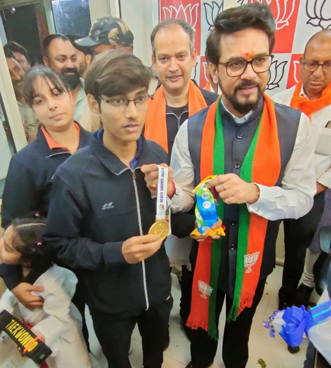 Silatindia's tweet photo. @ianuragthakur visit to Daman and met with the athletes and members of Pencak Silat Daman&amp; Diu &amp; Falicitate them. Big thanks to @BJP4DnNH for giving the opportunity @Anurag_Office @Media_SAI @YASMinistry https://t.co/OR2ac0hkl4