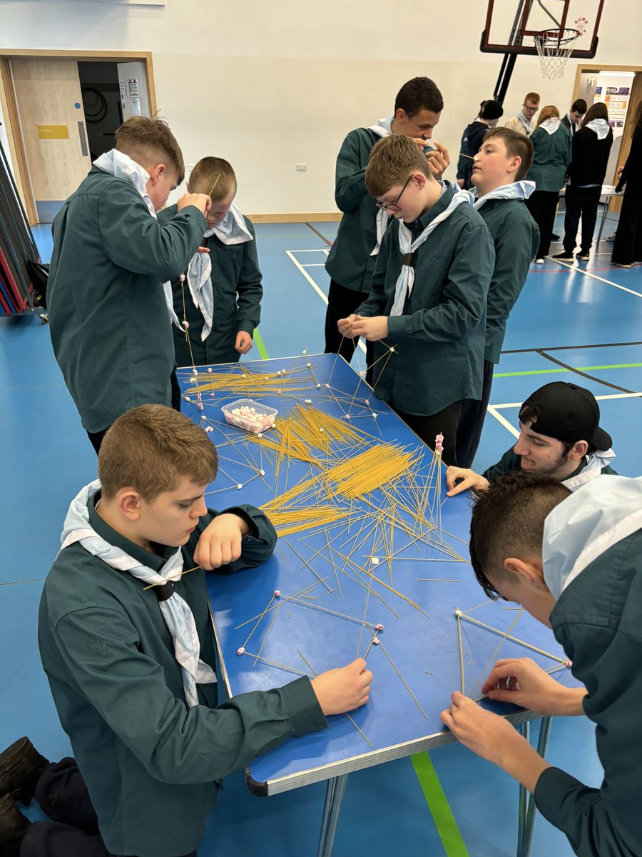 MrMcInnes3's tweet photo. 🛠️🤔 Scouts at @Kilpatrickscho1 embraced a challenge today! 🌟🔍 Using their problem-solving skills, the 1st Kilpatrick Scout groups crafted impressive 3D models. 🚀🧩 #ScoutCreativity #ProblemSolving #BuildingSkills 🏕️🛠️ https://t.co/AqQPaRhb1z
