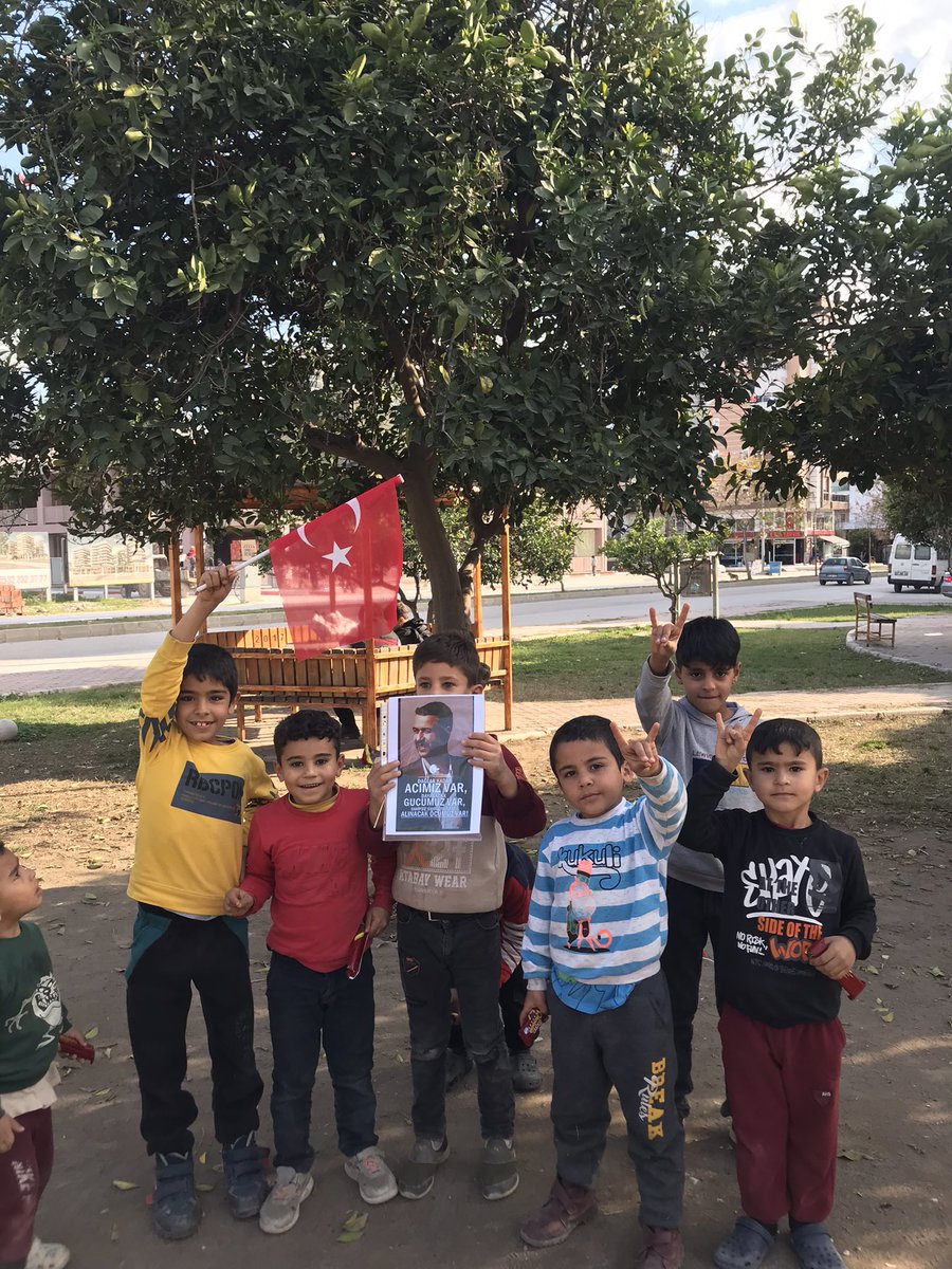 CCeynakl's tweet photo. 20 Şubat 2015 tarihinde öğrenci kılığına girmiş teröristler tarafından kahpece şehit edilen #fıratyılmazçakıroğlu ağabeyimiz,Reisimizin ruhu şad olsun.
“Mücadelemiz 20 kişi kalsakta 30 kişi kalsakta bu şerefsizlere,vatan hainlerine karşı yürüteceğiz Allah’ın izniyle.” https://t.co/pJtdJihVna