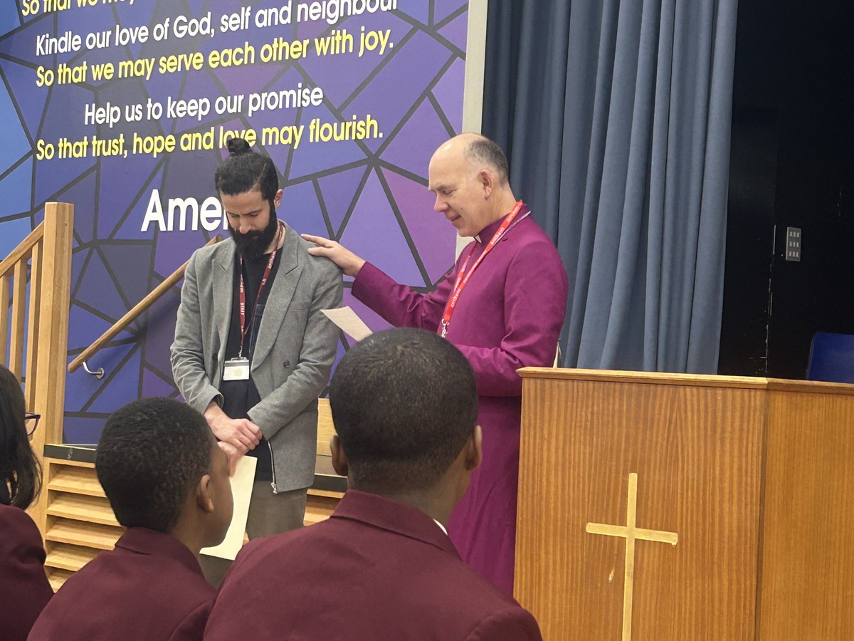 St Mark's Secondary Academy in Mitcham commissioned Andy Gray as their new Chaplain today. Bishop Martin shared Pope Francis' words for Lent, 'Fast from hurting words & say kind words, fast from pessimism & be filled with hope, fast from bitterness and fill your heart with joy.'