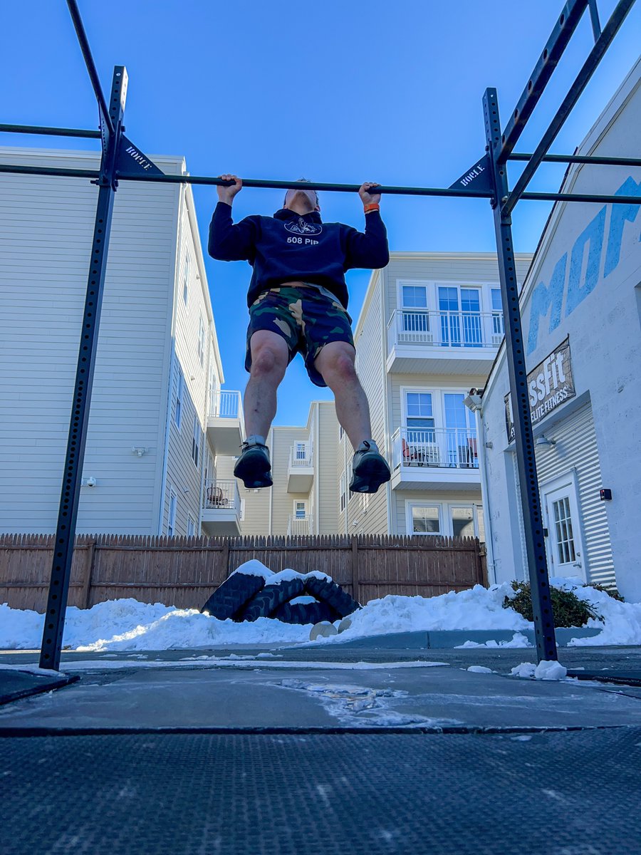 Show up on the days you don’t want to. 

Do the work in whatever it is you are trying to grow in, regardless of how you feel. 

That’s how you get true results. 

Action over analyzing and thinking about doing it.

M81/Gods Plaid available now:
ovrout.com/products/woodl…