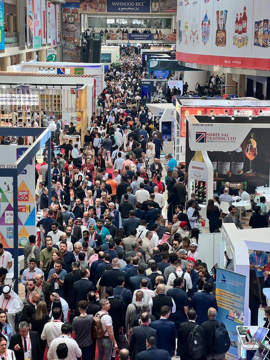 fascolee's tweet photo. Gulfood tsunami 
#Gulfood2024 #dwtc #xenialevents https://t.co/IkTh8QlDAu