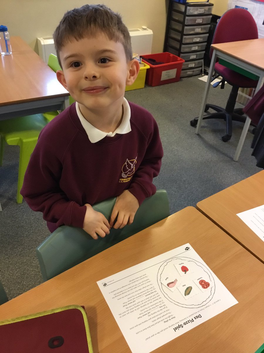 RimroseHope's tweet photo. Ich mag Pizza! 🍕Lots of pizza fun in German club today! #germanclub #GermanatRimrose #pizza https://t.co/VWPNTwQTEj