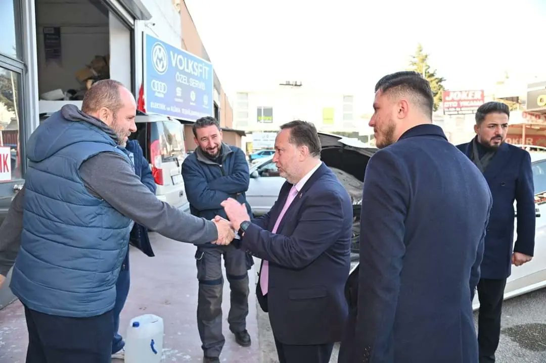 AK Parti Balıkesir Karesi İlçe Başkanlığı (@karesiakparti) on Twitter photo 📍 Küçük Sanayi Sitesi Esnaf ziyareti
Küçük Sanayi Sitesi esnafımızı ve sanayi sitesine yolu düşen hemşehrilerimizi ziyaret ettik.
Karesi bilir #GerçekBelediyecilik AK Parti’dir! <a href="/erkankandemir/">Erkan Kandemir</a>
<a href="/sahin_tin/">Şahin TİN</a> <a href="/aka_hakann/">Hakan AKA</a>
<a href="/dorkan10/">Dinçer ORKAN</a>
#HazırızKararlıyız 📍 Küçük Sanayi Sitesi Esnaf ziyareti
Küçük Sanayi Sitesi esnafımızı ve sanayi sitesine yolu düşen hemşehrilerimizi ziyaret ettik.
Karesi bilir #GerçekBelediyecilik AK Parti’dir! <a href="/erkankandemir/">Erkan Kandemir</a>
<a href="/sahin_tin/">Şahin TİN</a> <a href="/aka_hakann/">Hakan AKA</a>
<a href="/dorkan10/">Dinçer ORKAN</a>
#HazırızKararlıyız
