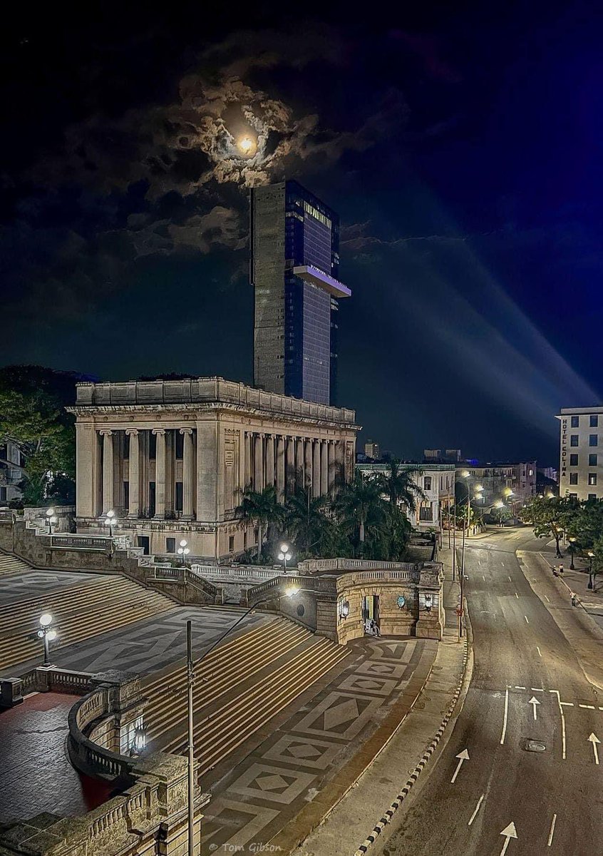 Leandro⚔️🪂🚵🏄‍♂️🇨🇺 tweet media