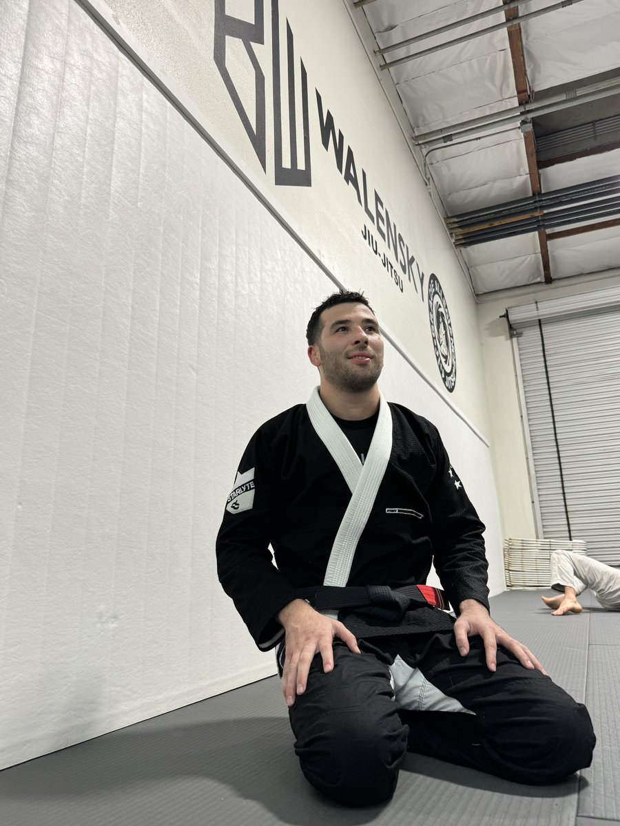 BrandonWalensky's tweet photo. Like mi gi ? 🐼
#jiujitsu https://t.co/wW7ZRfDdVC