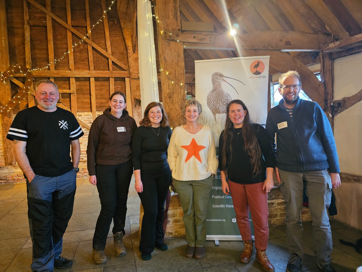 Our folk who attended the @CurlewAction fieldworkers' conference shared some of the highlights with the wider team yesterday. Sounds like so many brilliant conversations took place and connections made. Here are some of our attendees with Mary Colwell.📷Curlew Action #Curlew