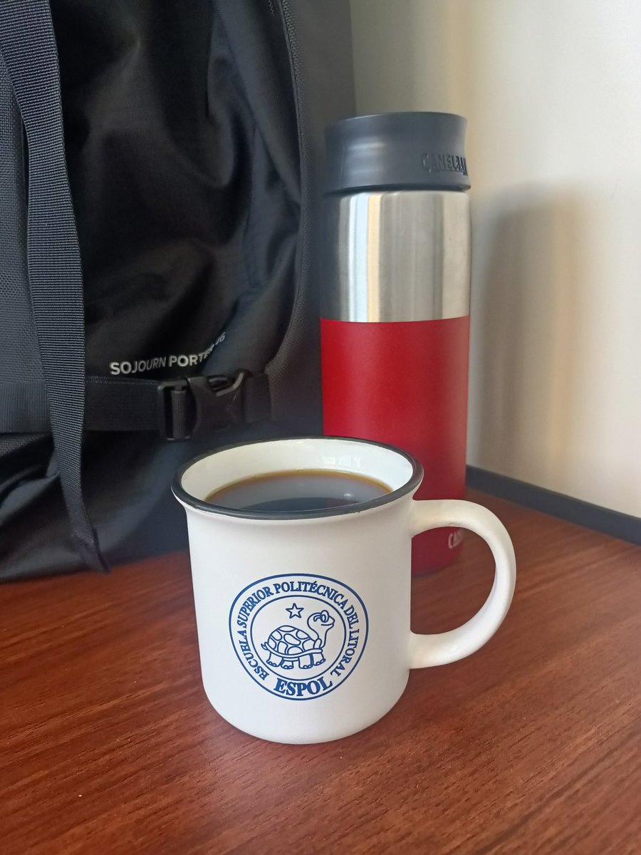 WilliamJaen's tweet photo. Día largo, en el Instituto Argentino de Oceanografía.

#espol #almamater #iado #conicet https://t.co/VTI4GtXBzm