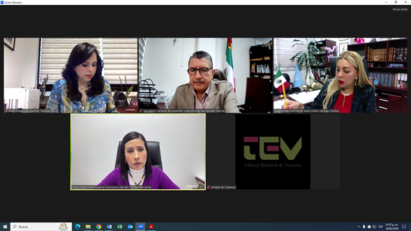 LicHuesca's tweet photo. En sesión privada jurisdiccional con el Pleno de Magistraturas del @TEVeracruz...preámbulo a la proxima sesión pública...!! https://t.co/nd0HF0wLbl