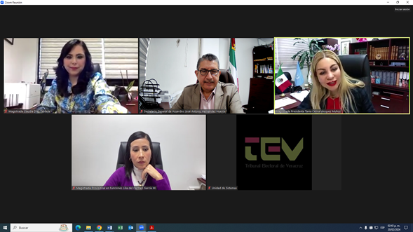 LicHuesca's tweet photo. En sesión privada jurisdiccional con el Pleno de Magistraturas del @TEVeracruz...preámbulo a la proxima sesión pública...!! https://t.co/nd0HF0wLbl