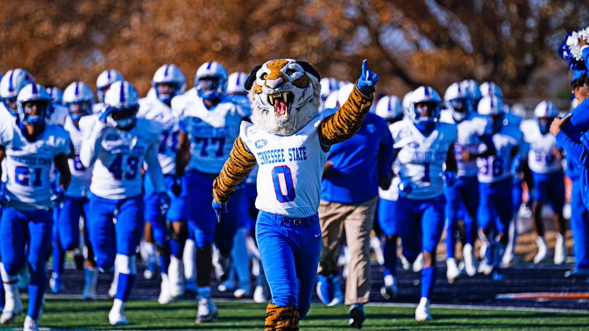 Blessed to receive an offer from Tennessee State Football!! Thank you @Coach_Roehl @CoachChewy80 #RoarCity #GUTS @TSUFbrecruiting @RivalsPortal @farrellportal