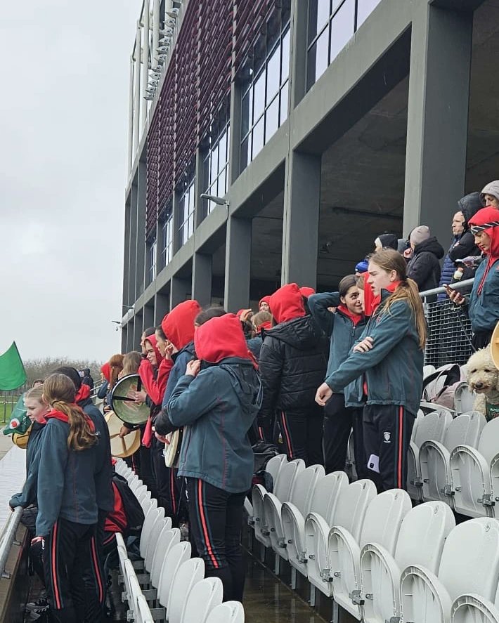 Congrats to our Jnr Football team who won the Munster A championship today, defeating ISK Killorglin on a scorline of 2-13 to 0-11. The girls put in a strong 2nd half performance to come away with the win after a hard fought game. They deserve huge credit for their efforts 💚❤️