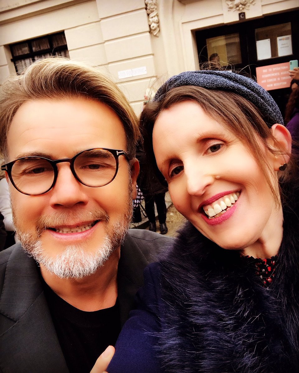 Thank you for stopping <a href="/GaryBarlow/">Gary Barlow</a> ♥️