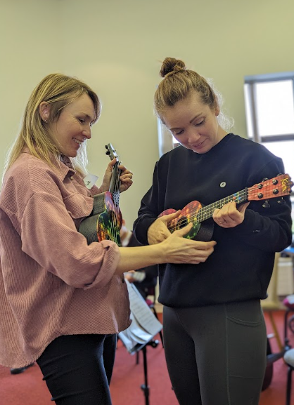 HFSchoolDeaf1's tweet photo. Special thanks to Grainne Hope of @MusicHealthIrl  and Ruth Montgomery of @Audiovisability for organising a fantastic music workshop for our post-primary students today! They had the opportunity to explore the rhythm of music, play 'Ode to Joy' on the chime box, learn to play https://t.co/JLRTowvJRf