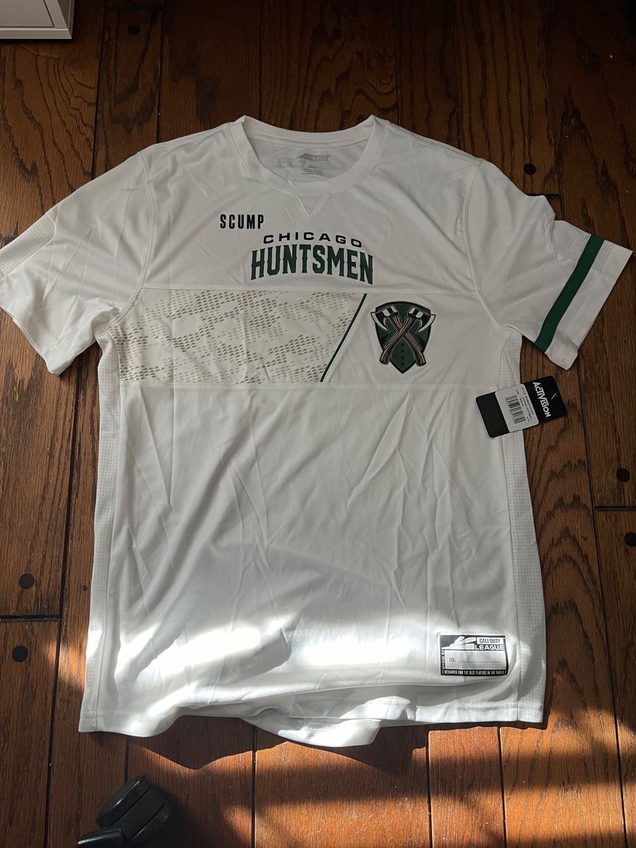 AlgorithmPlays's tweet image. Look what I found at a goodwill in ATL this weekend! @scump @CallofDuty @CODLeague