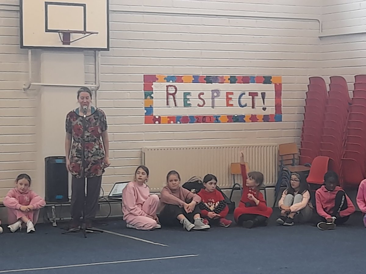 TogherGirls's tweet image. The staff &amp;amp; pupils of @TogherGirls enjoyed a wonderful morning of #creativedance with Lisa Cliffe of #creativeschools.
@artscouncil_ie @National_AiE @ArtsforAllCork #dance #togher