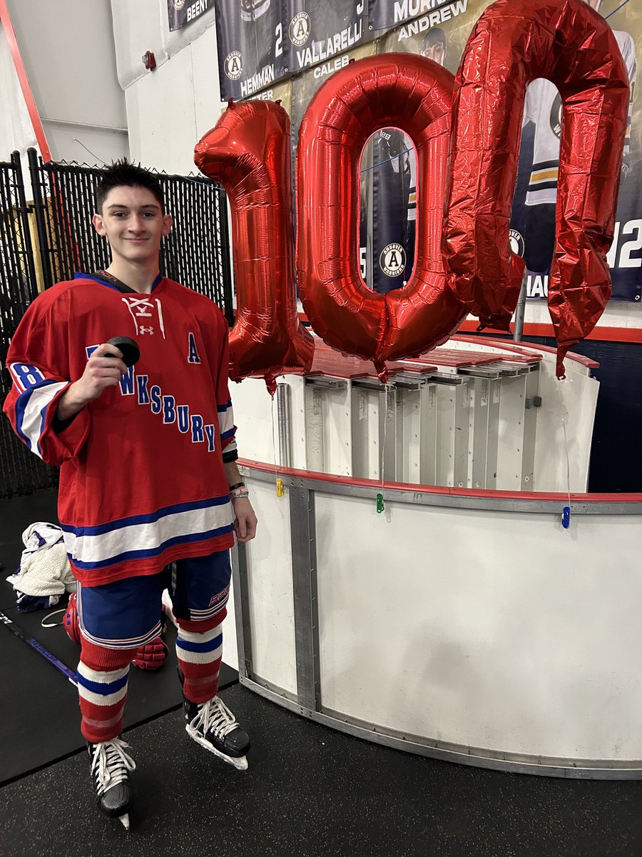 TMHS_Athletics's tweet photo. Congrats to Jeremy Insogna on scoring his 100th Career Point for Redmen Hockey 👏🏻👏🏻👏🏻 https://t.co/p6Pwe4PCiW