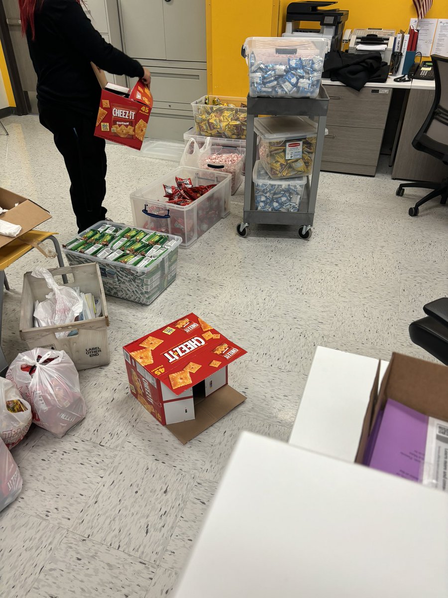 edwgarza (@edwgarza) on Twitter photo Tomorrow’s TELPAS TREATS for our students. #RoadToReclassification <a href="/WisdomHS_HISD/">Margaret Long Wisdom High School</a> <a href="/nimmithomas2/">Nimmi Thomas</a> <a href="/HISD_West/">🚨 This page is no longer active! 🚨</a> <a href="/HoustonISD/">Houston ISD</a> Tomorrow’s TELPAS TREATS for our students. #RoadToReclassification <a href="/WisdomHS_HISD/">Margaret Long Wisdom High School</a> <a href="/nimmithomas2/">Nimmi Thomas</a> <a href="/HISD_West/">🚨 This page is no longer active! 🚨</a> <a href="/HoustonISD/">Houston ISD</a>