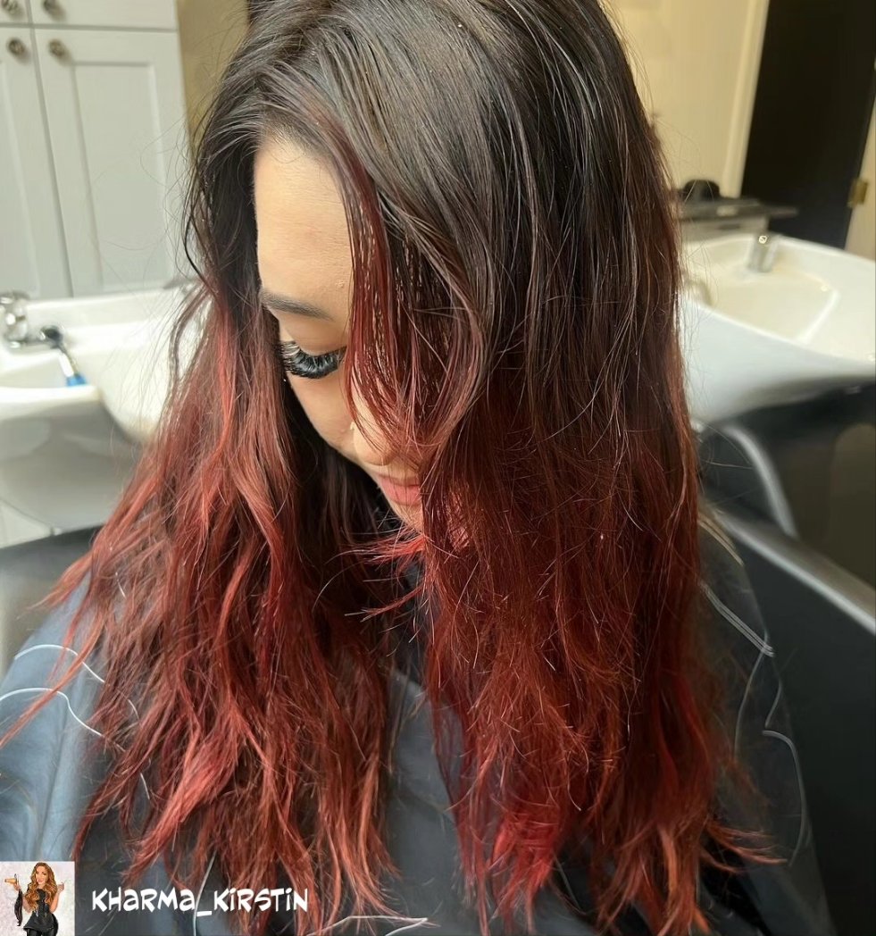 Pampered
.
.
.
.
.
Credit to @kharma_kirstin 

Us stylists always seem to get pampered last so i was pretty excited when Jessica @hairbyjritchie wanted to be lighter and more copper. Swipe to see her before!

#yyjhair #yyjstylist #victoriasalon #stylistssupportingstylists