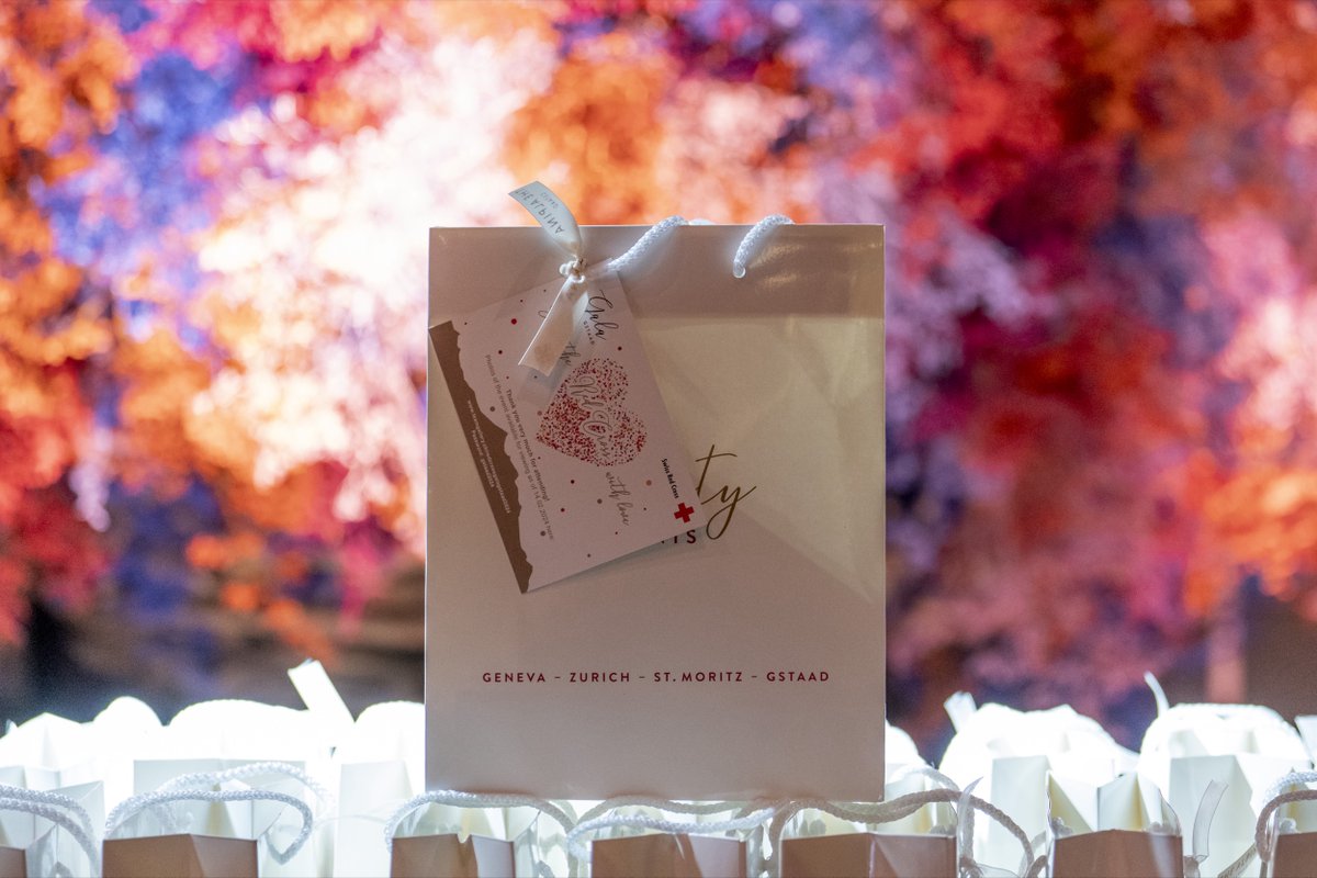 Aromaria_'s tweet photo. We are proud to have participated with the Swiss Red Cross at the Alpina Gstaad Gala.

Through our heartfelt donation and the creation of the signature scent of the event, we support essential projects benefiting mothers and children, with a special focus on Laos and Bangladesh. https://t.co/q6QkTD2YVn