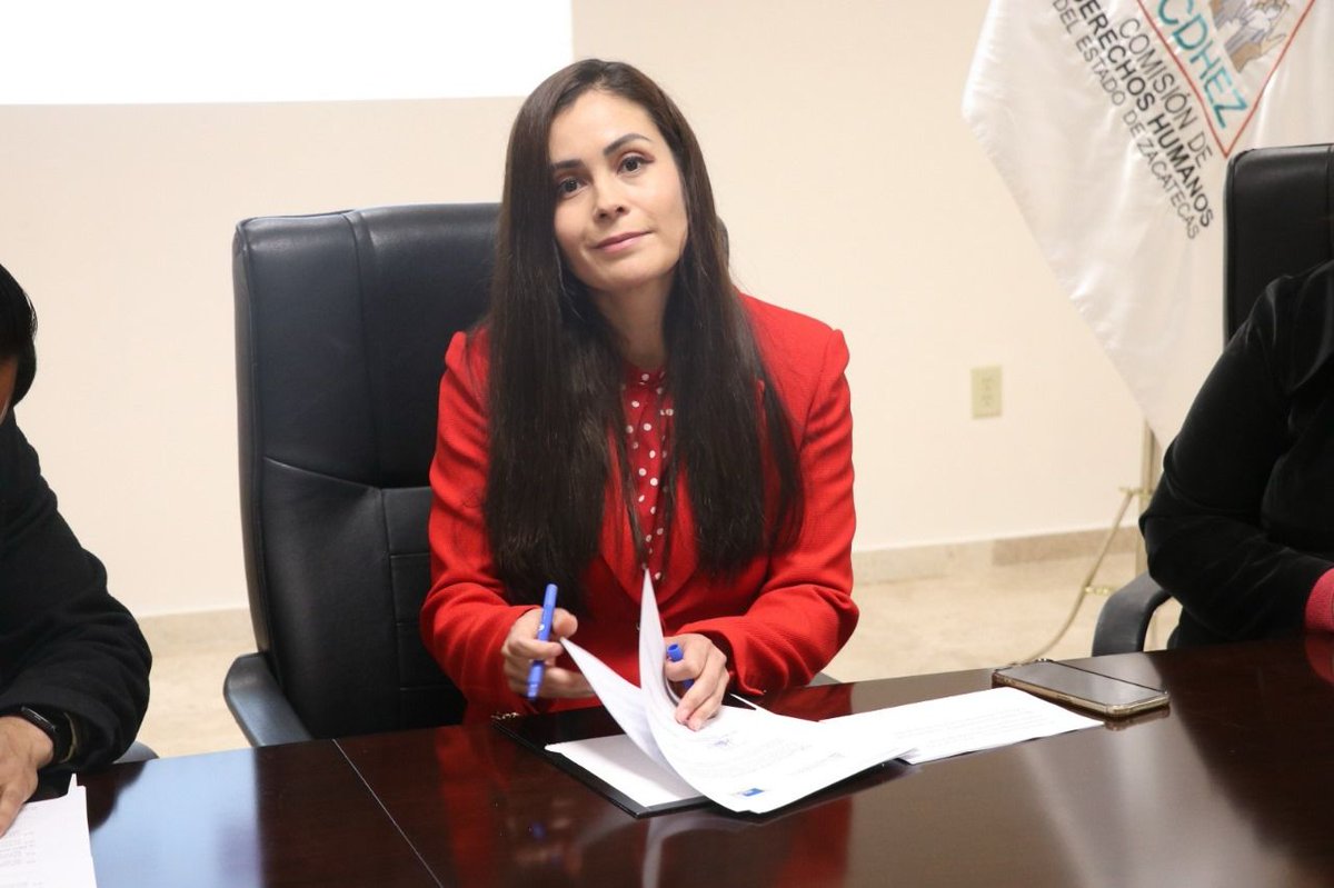 CDHEZ_oficial tweet media