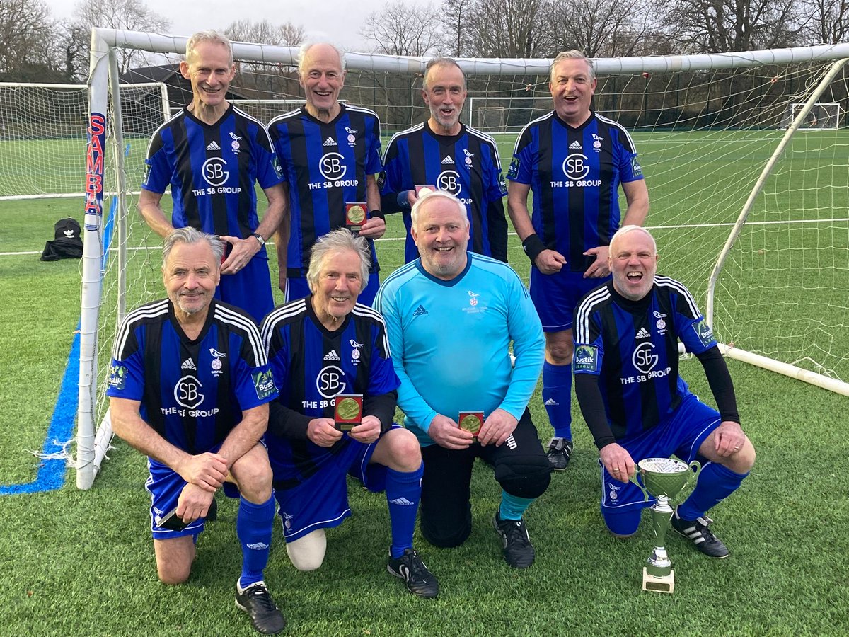 3 wins 2 draws and 5 clean sheets in final round of TVWFL secure Championship for Over 65’s 👊⚽️ #robins #walkingfootball