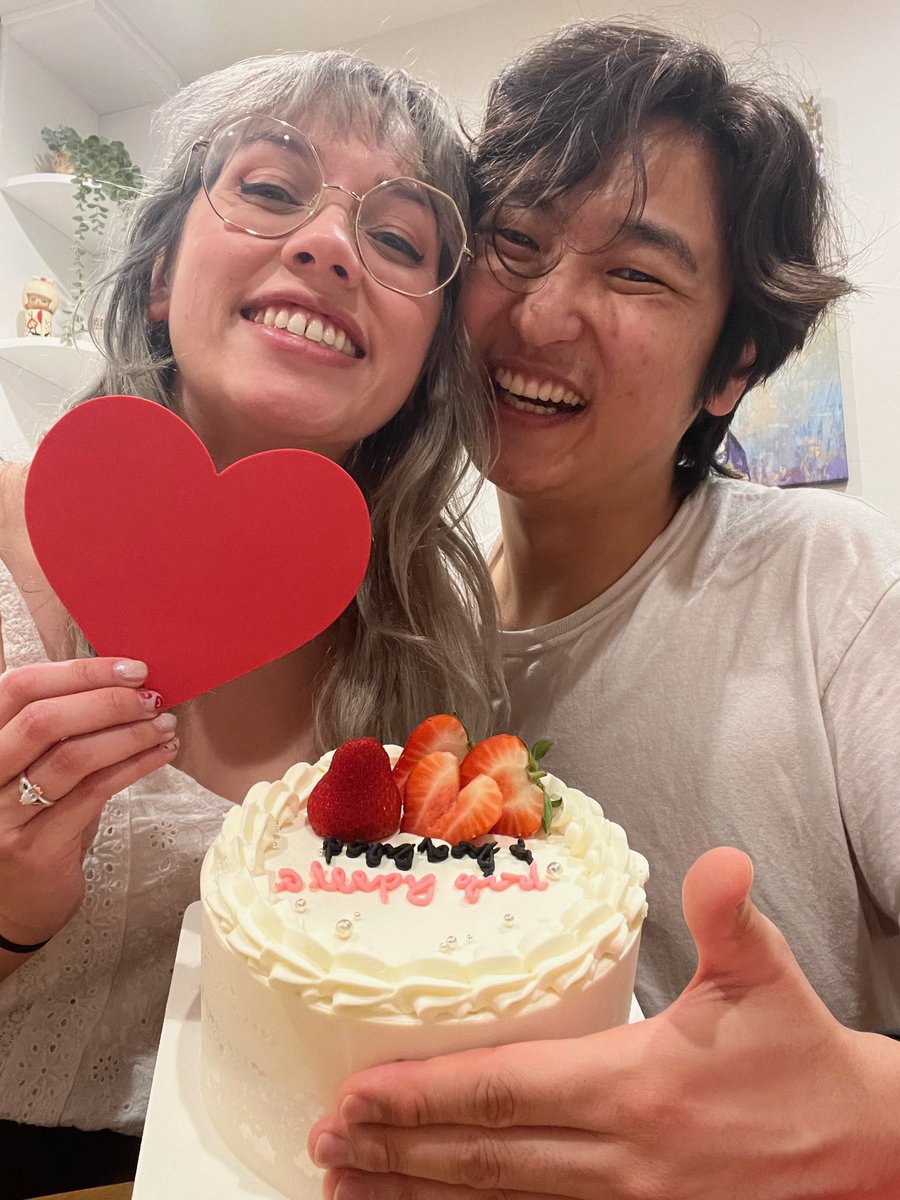 sicnarflee's tweet photo. Hehe late Valentines Day post but wanted to show off @rootyofallevil! I cooked some lobster bisque risotto and grilled shrimp for us and she got us the most yummy strawberry cake!! ❤️🥰 https://t.co/McdWN8Q6O0