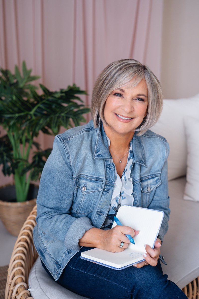 Take time for introspection. Understand your strengths, growth areas, and behavior patterns. Embrace vulnerability for personal growth. Journaling and assessments aid self-awareness. Celebrate strengths and set goals. Start your self-reflection journey today. #selfreflection