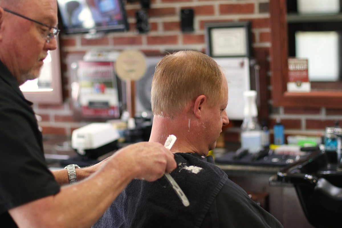 Are you a V’s patron and need your neck shaved between haircuts? No problem, it’s on the house!

#winstonsalem #northcarolina #ncproud #nc #barber #livinginwinstonsalem #wsnc #winstonsalemnc #vsbarbershop #vbarbershop