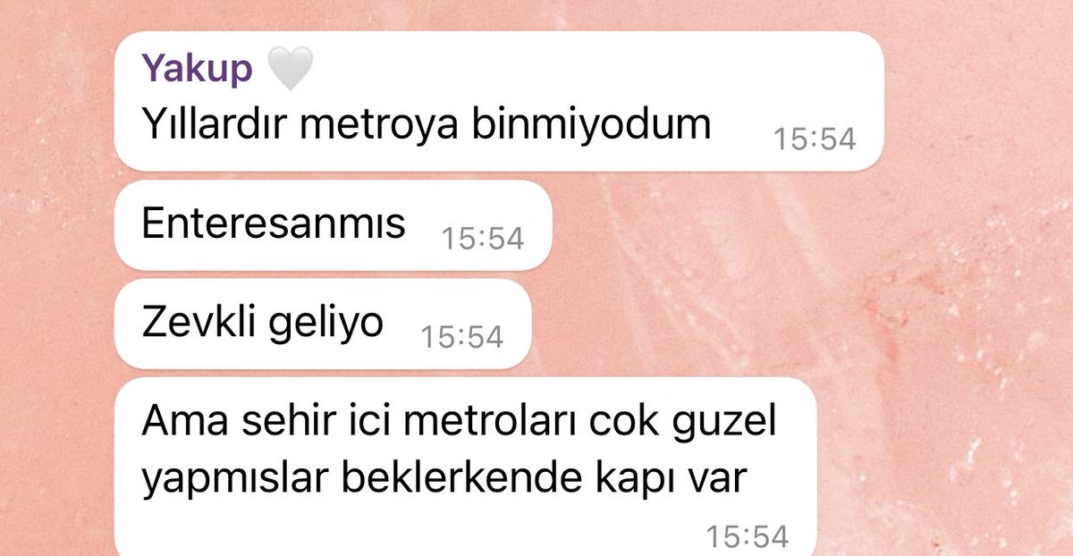 Fatxakll's tweet photo. aynı evde farklı iki hayat yaşanmış! https://t.co/UpQsKHWQJe