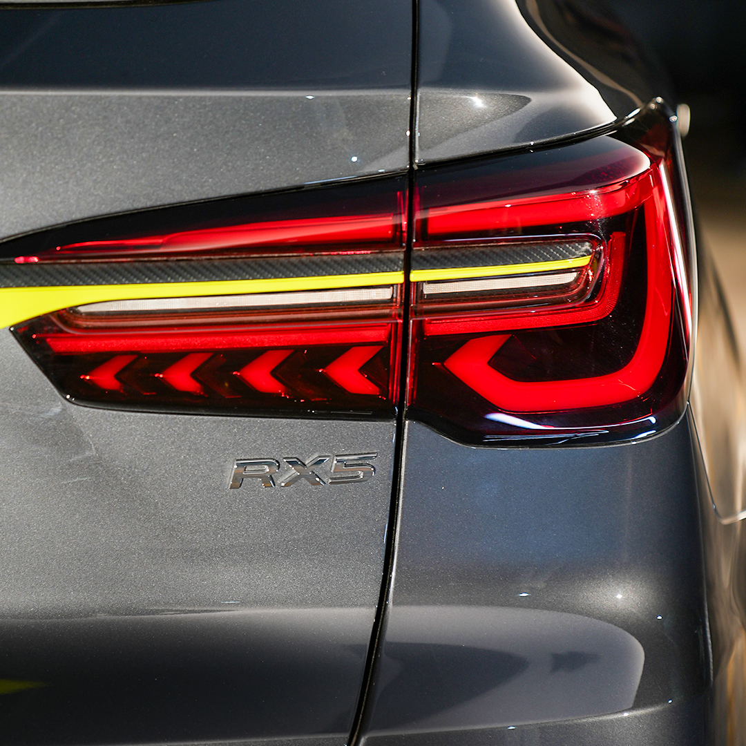 MGMotorMx's tweet photo. En esta publicación además de ir a conocer todo sobre la #RX5 https://t.co/LfXXyBe8A6 se comentan puros emojis 🍃🥬💚, ya saben, por sus detallitos verdes 😍👇🏻 #EnjoyReal #EnjoyAllWays https://t.co/Q5M4ep0Lfx